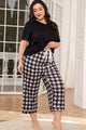 V-Neck Tee and Plaid Cropped Two pieces sets - Vestir en Moda