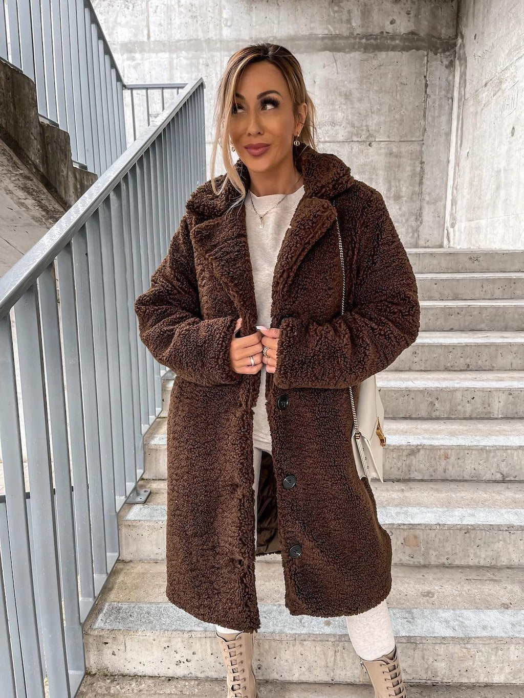 Victoria Fall Winter Coat - Vestir en Moda
