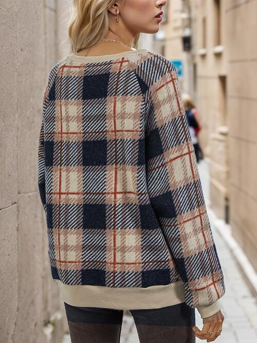 Laura Plaid Round Neck Long Sleeve Sweater - Vestir en Moda