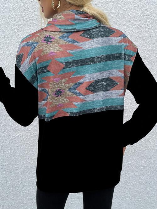 Rosa Geometric Drawstring Long-Sleeve Sweater - Vestir en Moda