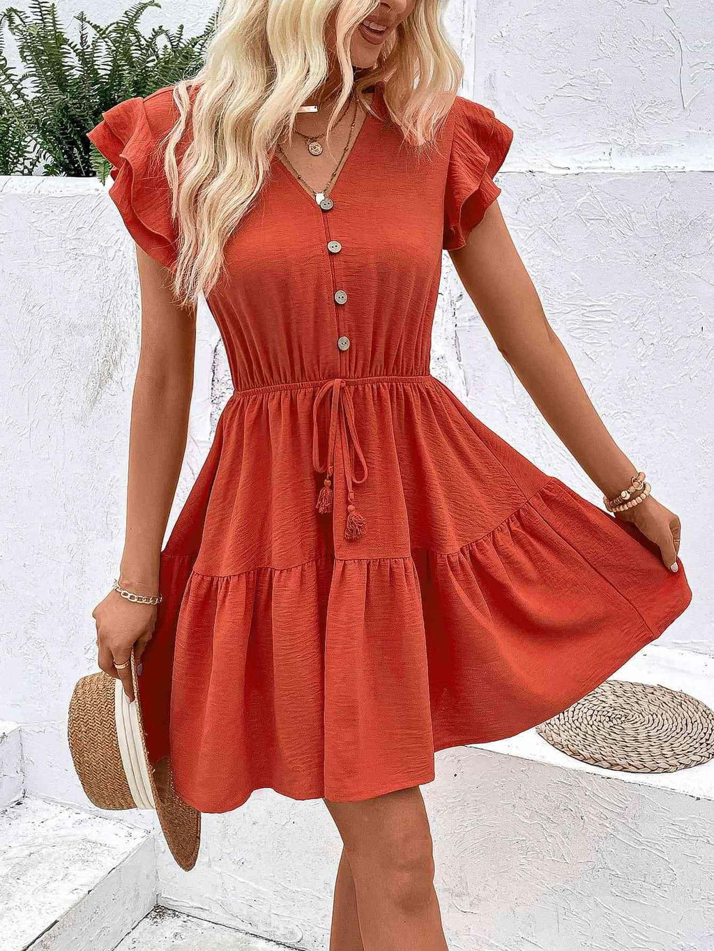 Alexa Tassel Tie V-Neck Flutter Sleeve Dress - Vestir en Moda