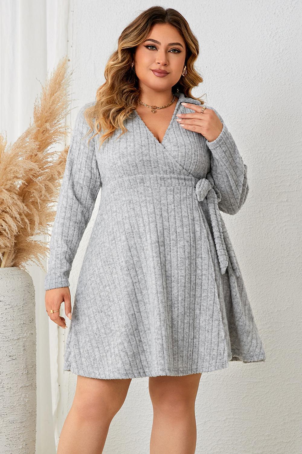 Aliyah Plus Size Collared Neck Long Sleeve Tied Sexy Dress - Vestir en Moda
