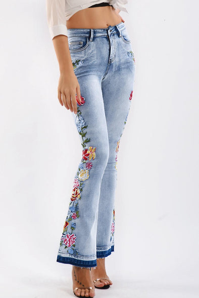 Emily Full Size Flower Embroidery Wide Leg Jeans - Vestir en Moda