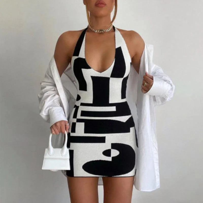 Lyla Contrast Print Knit Sweater Mini Dress - Vestir en Moda