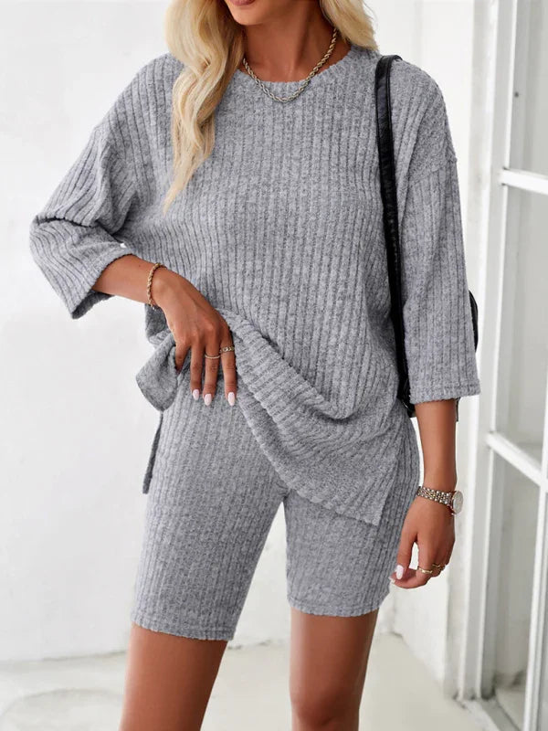 Emily Women's new style elegant, fashionable and casual round Two pieces sets