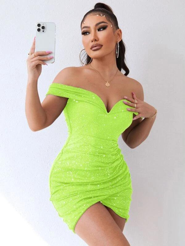 Maxine Off The Shoulder Ruched Sheath Mini Dress - Vestir en Moda