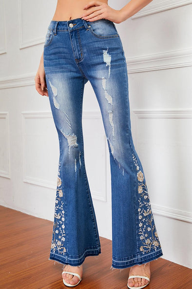 Mila Full Size Flower Embroidery Distressed Jeans - Vestir en Moda